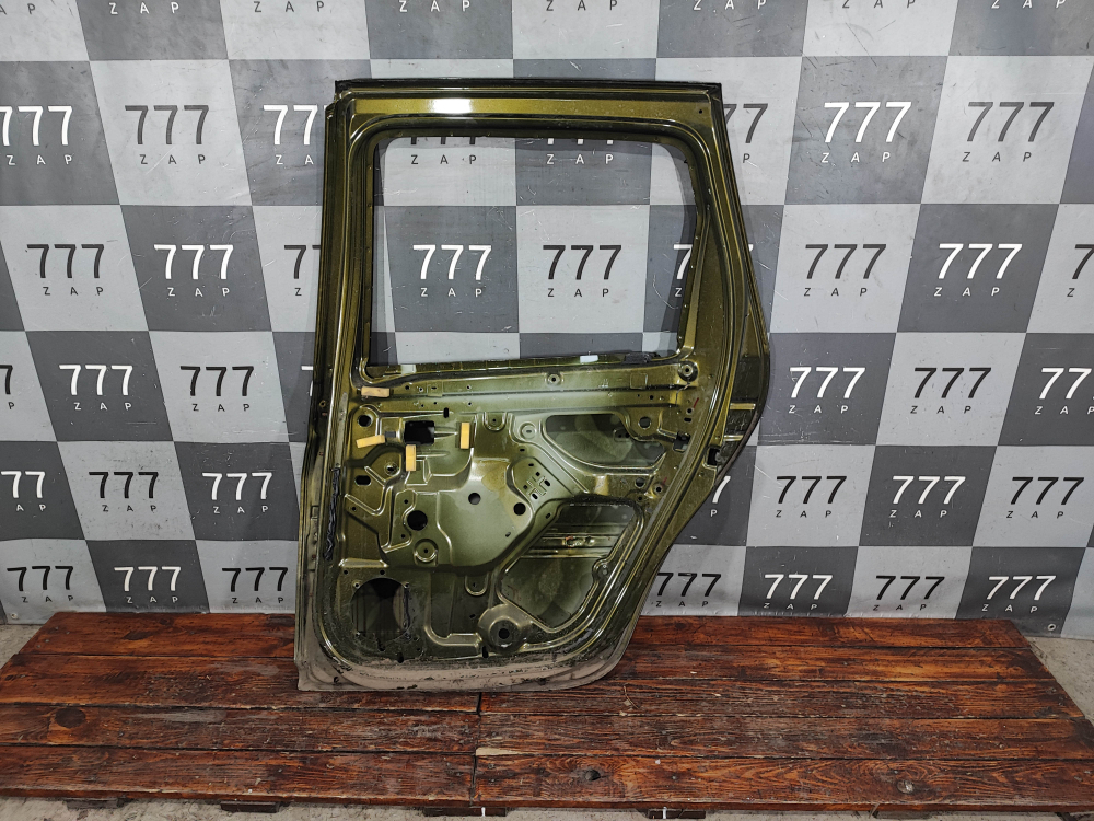 Дверь задняя правая Renault Duster 1 10-21 Б/У Оригинал 821007807R