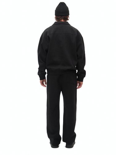 Черный спортивный костюм Laine 02