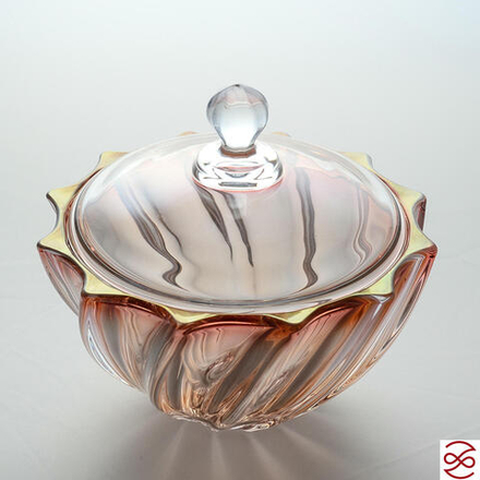 Конфетница с крышкой Bohemia Gold Scallop красная 19см