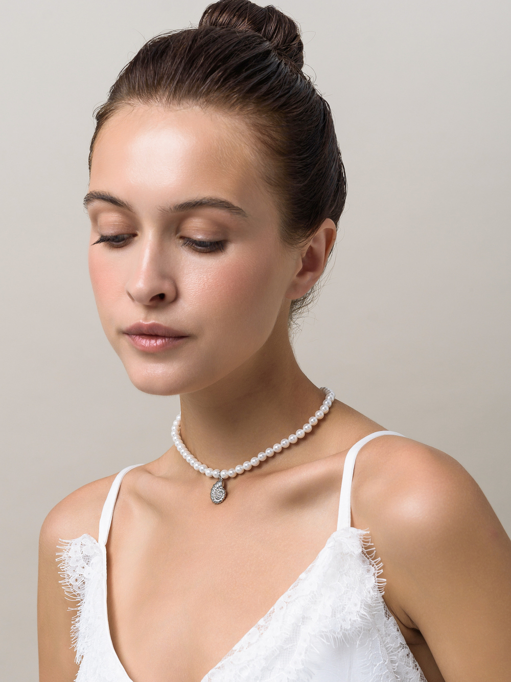 Чокер "Pearl Shell" с перламутром Silver