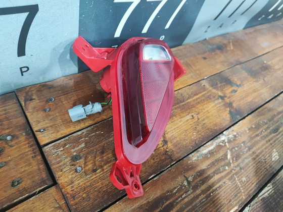 Фонарь заднего бампера левый Kia XCeed 19-нв Б/У Оригинал 92405J7300