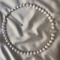 Чокер "Молочный свет"