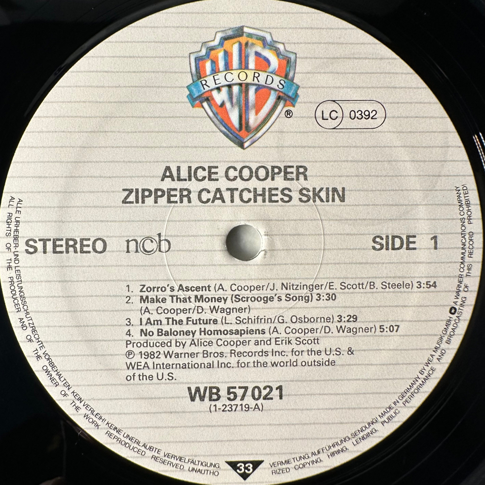 Alice Cooper - Zipper Catches Skin (Cкандинавия 1982г.)