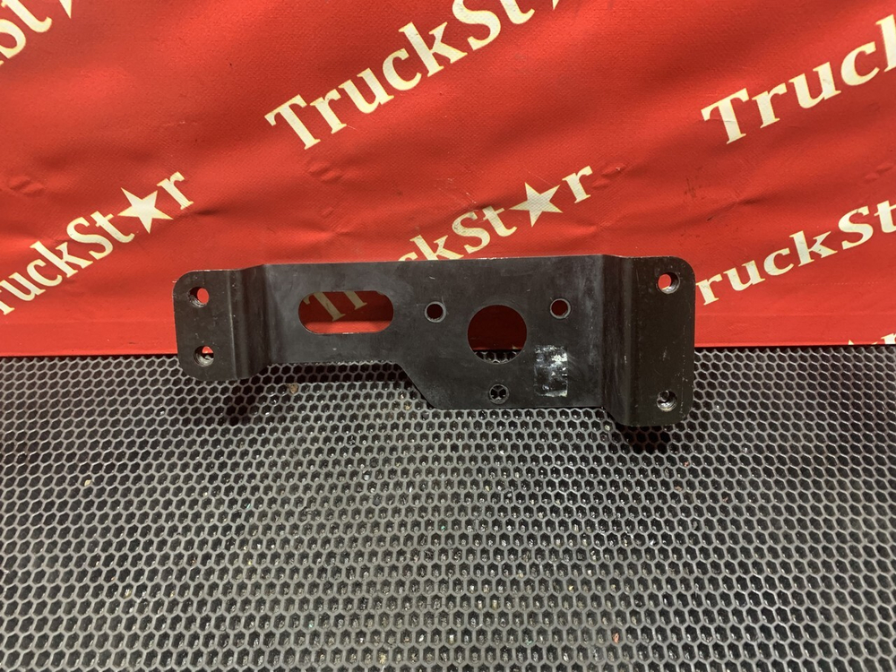 Кронштейн осушителя 2023г.