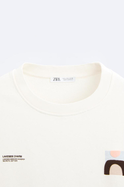 ZARA ФУТБОЛКА С КОНТРАСТНЫМ ПРИНТОМ, КРЕМОВЫЙ