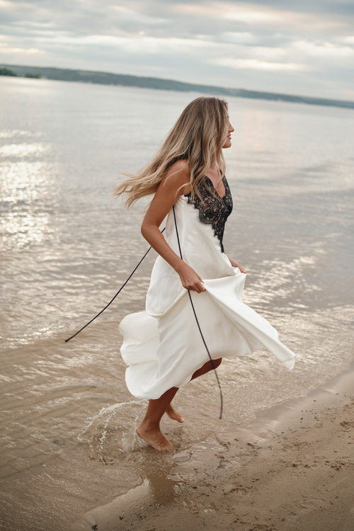 Комбине с кружевом на запах wh