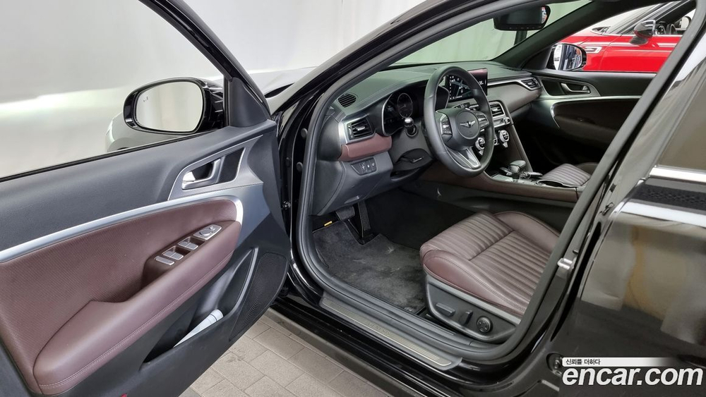 Genesis The New G70 Бензин 3.3T 4WD (03.2021)