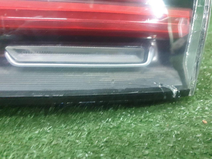 Фонарь крышки багажника Porsche Cayenne 3 (17-23)