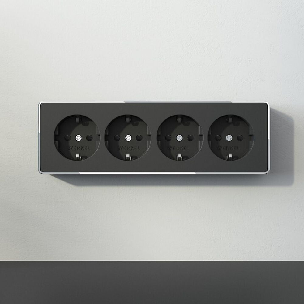 Розетка четверная с заземлением и со шторками Werkel Gallant W5072258