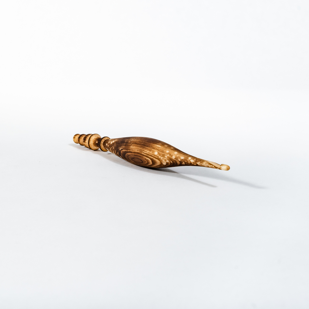 Деревянный крючок для вязания из древесины кедра 4 мм. K270