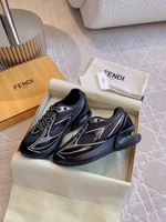 Кроссовки Fendi