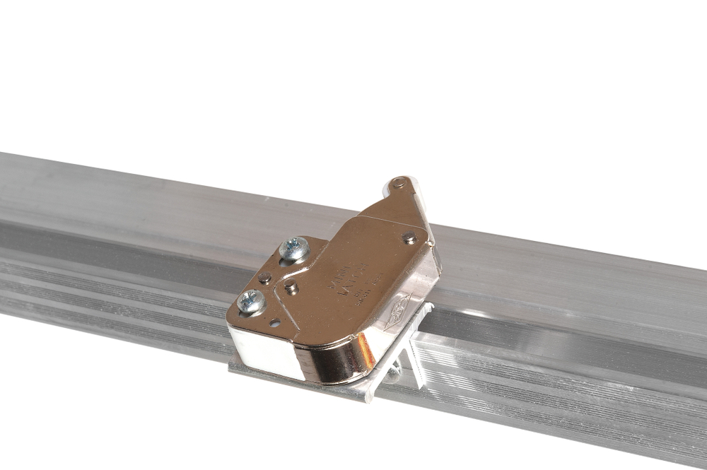 Люк под покраску Визионер Пилот Про 700х1000