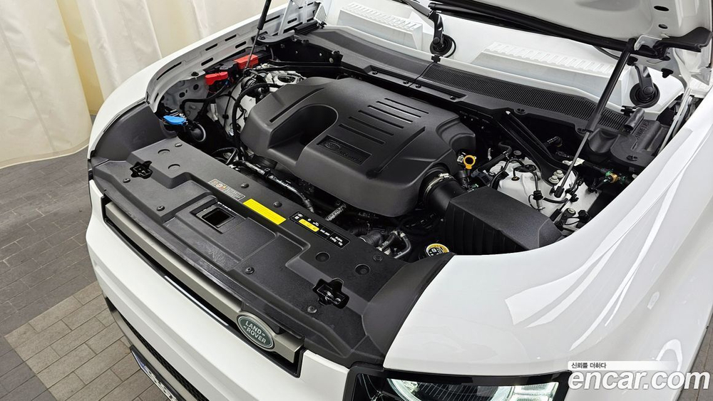 Land Rover Defender (L663) 130 P400 X-Dynamic HSE (09.2023)