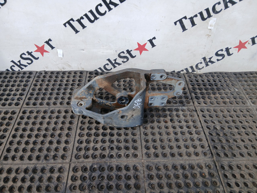 Кронштейн рессоры передней левый 2017г.