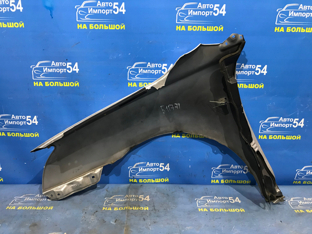 Крыло переднее правое TOYOTA AVENSIS 2002-2006