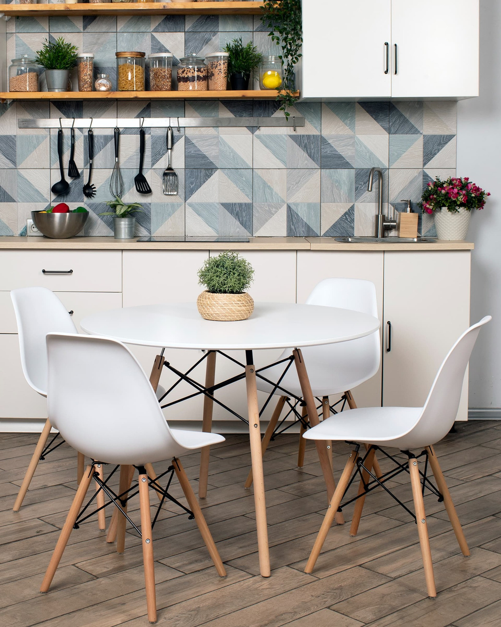 Стул Eames DSW белый