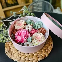 Новогодний зефир круглый «Пион и Розы» / 21 см Новогодний зефир круглый «Пион и Розы» / 21 см