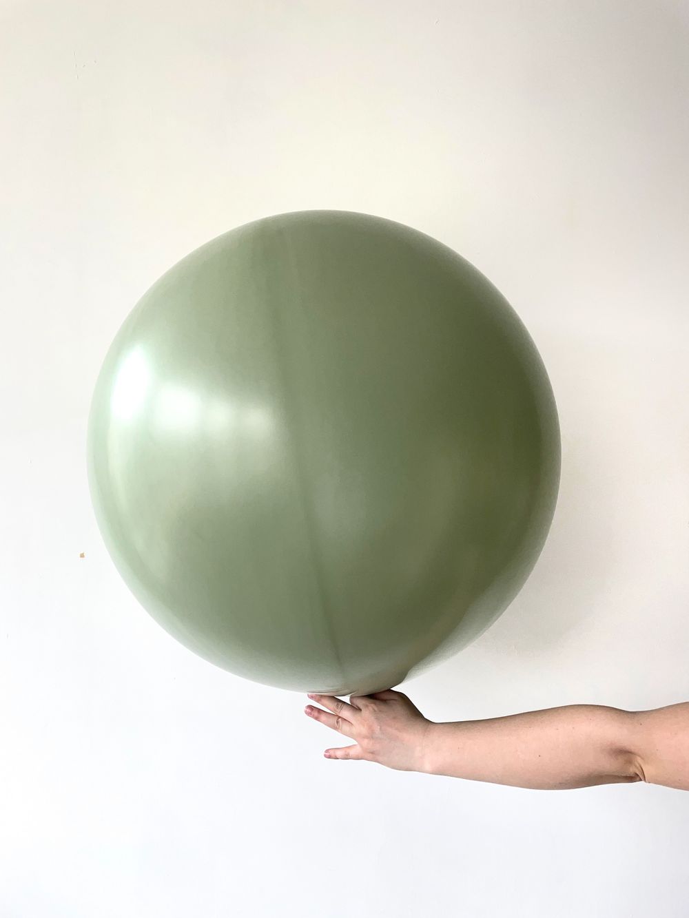 S шар гигант 24"/60 см эвкалипт (027) пастель (БГ-90)  Изображение3