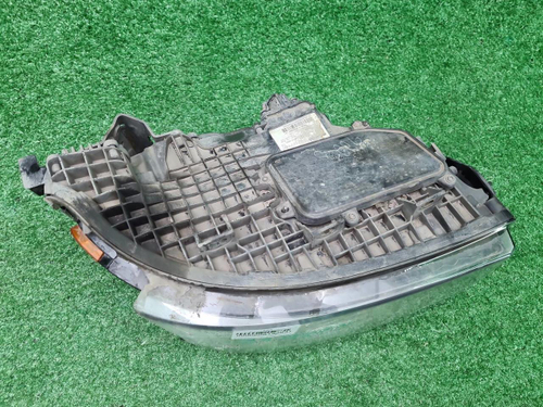 Фара правая Scania R-Series (2016-н.в.) галоген