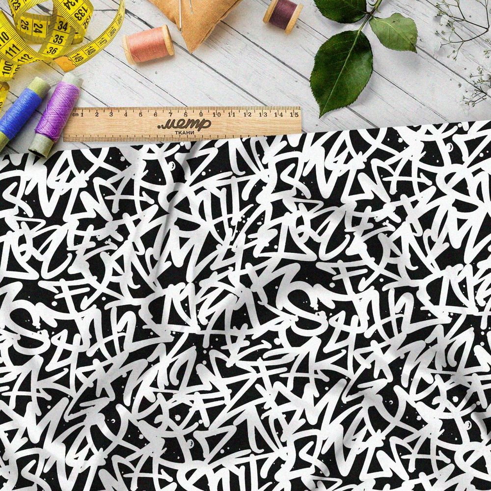 Ткань премиум сатин черно-белые граффити