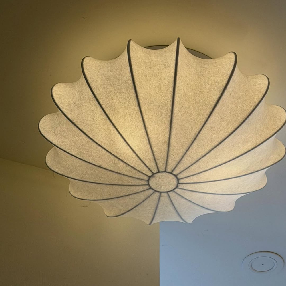 Та самая необычная потолочная модель — акцент, который превращает пространство в дизайнерский интерьер🤍