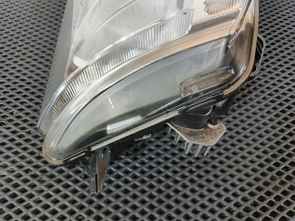 Фара левая 2019г.