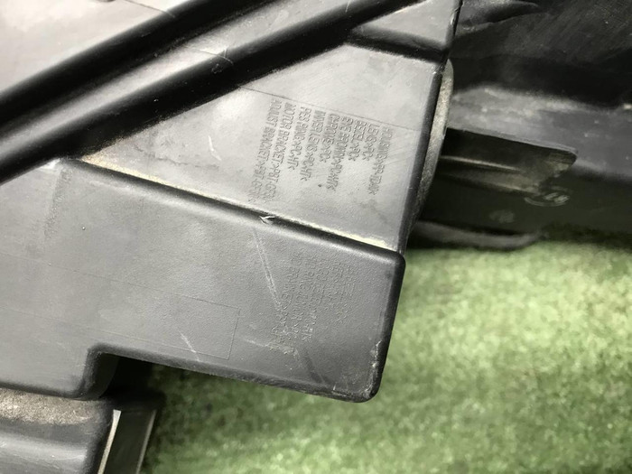 Фара правая Faw Besturn X80 (2018-2022) галоген