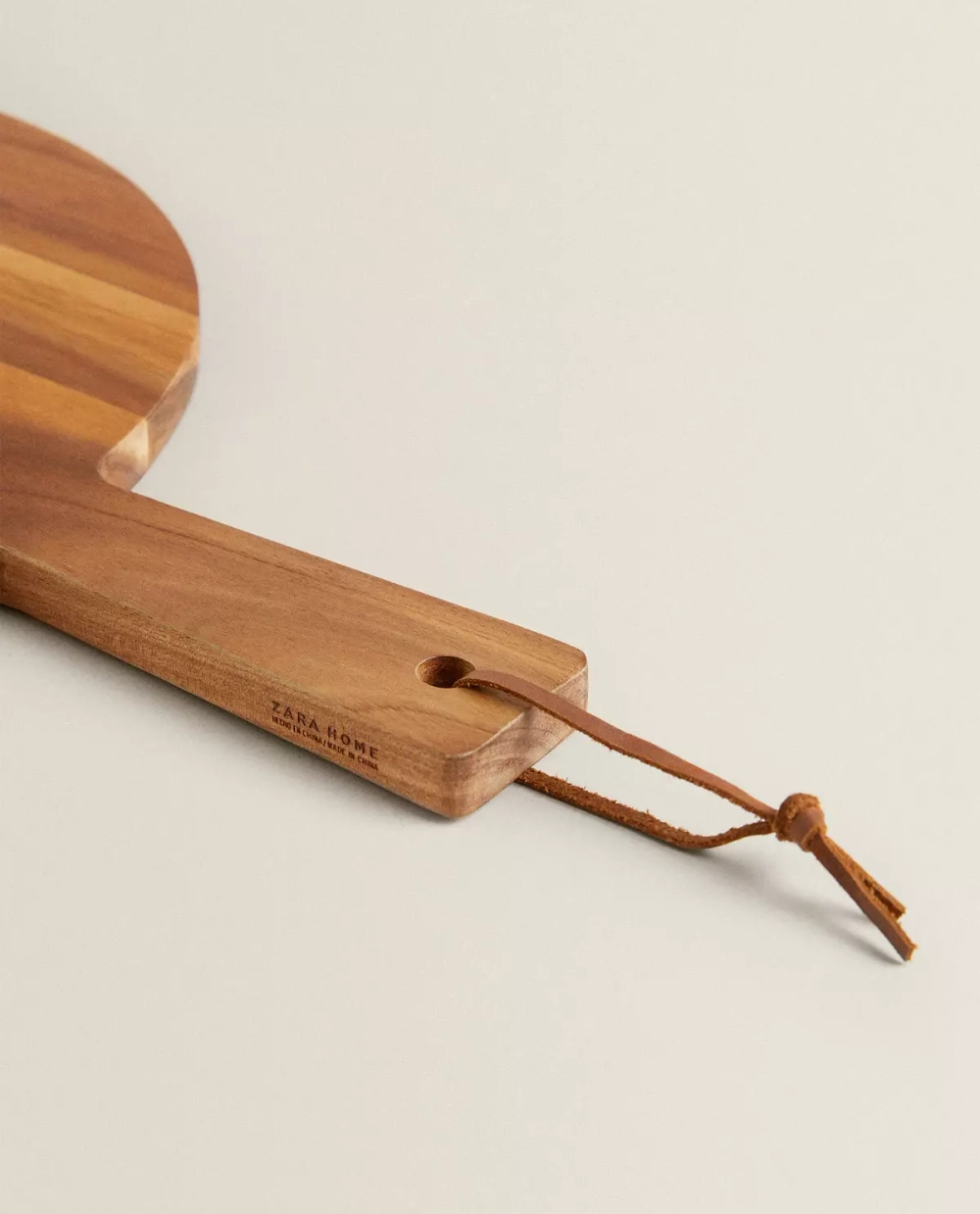 ZARA HOME КРУГЛАЯ РАЗДЕЛОЧНАЯ ДОСКА