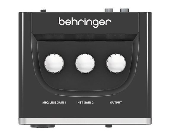 Behringer UM2