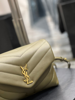 Saint Laurent Loulou 20 cm