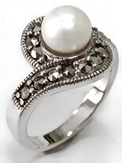 Ювелирное кольцо Эстерелла