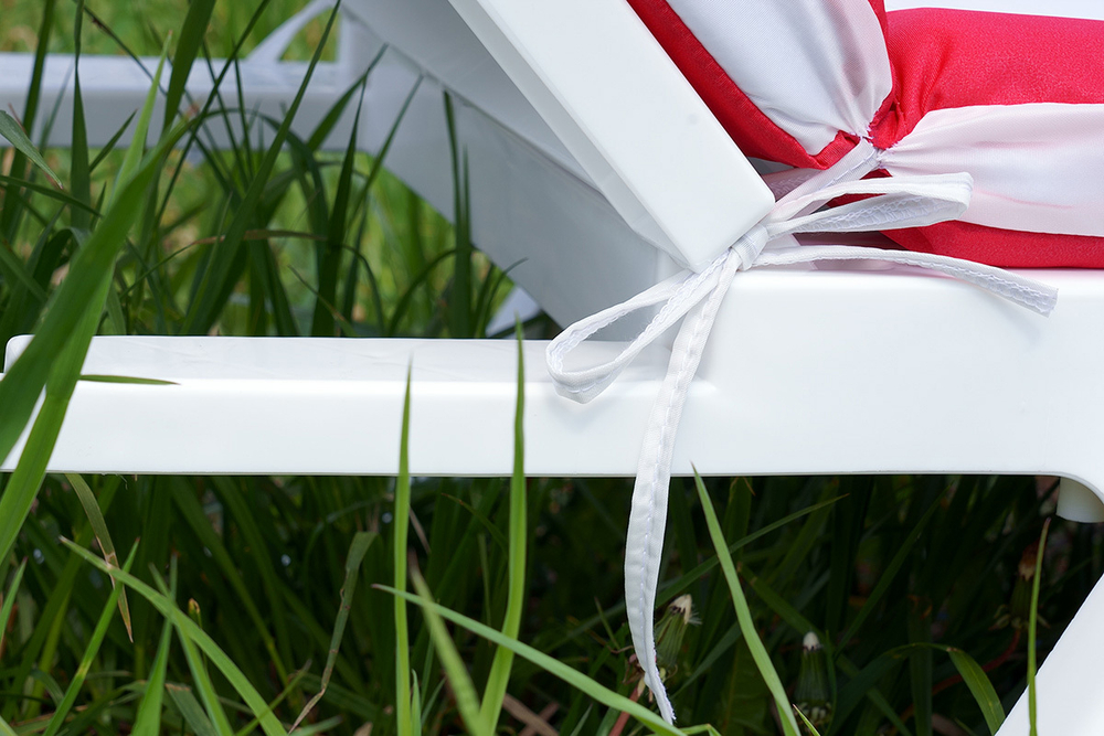 Матрац 710*570/1130*570мм с вертикальной подушкой (бело-красный) Premium