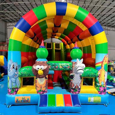 Коммерческий надувной батут «Страна Сафария» с крышей, 10x5x5 м.