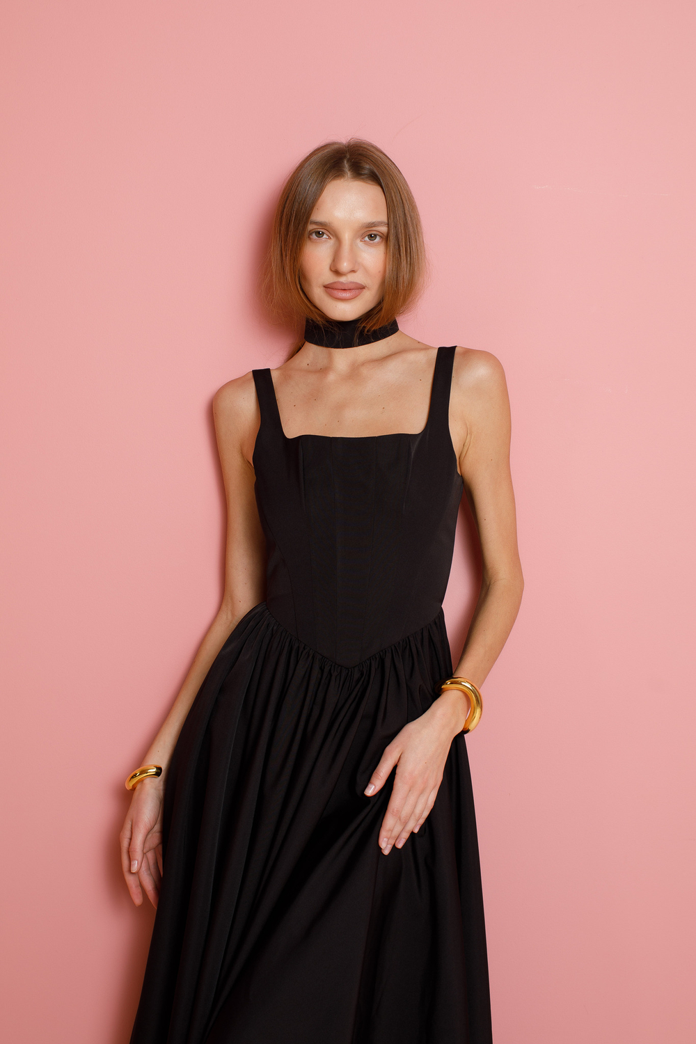 Платье с чокером