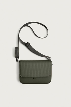 ZARA ПРОРЕЗИНЕННАЯ СУМКА С РЕЛЬЕФНЫМ УЗОРОМ, ЗЕЛЕНЫЙ ХАКИ