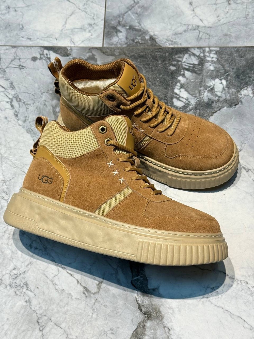 UGG