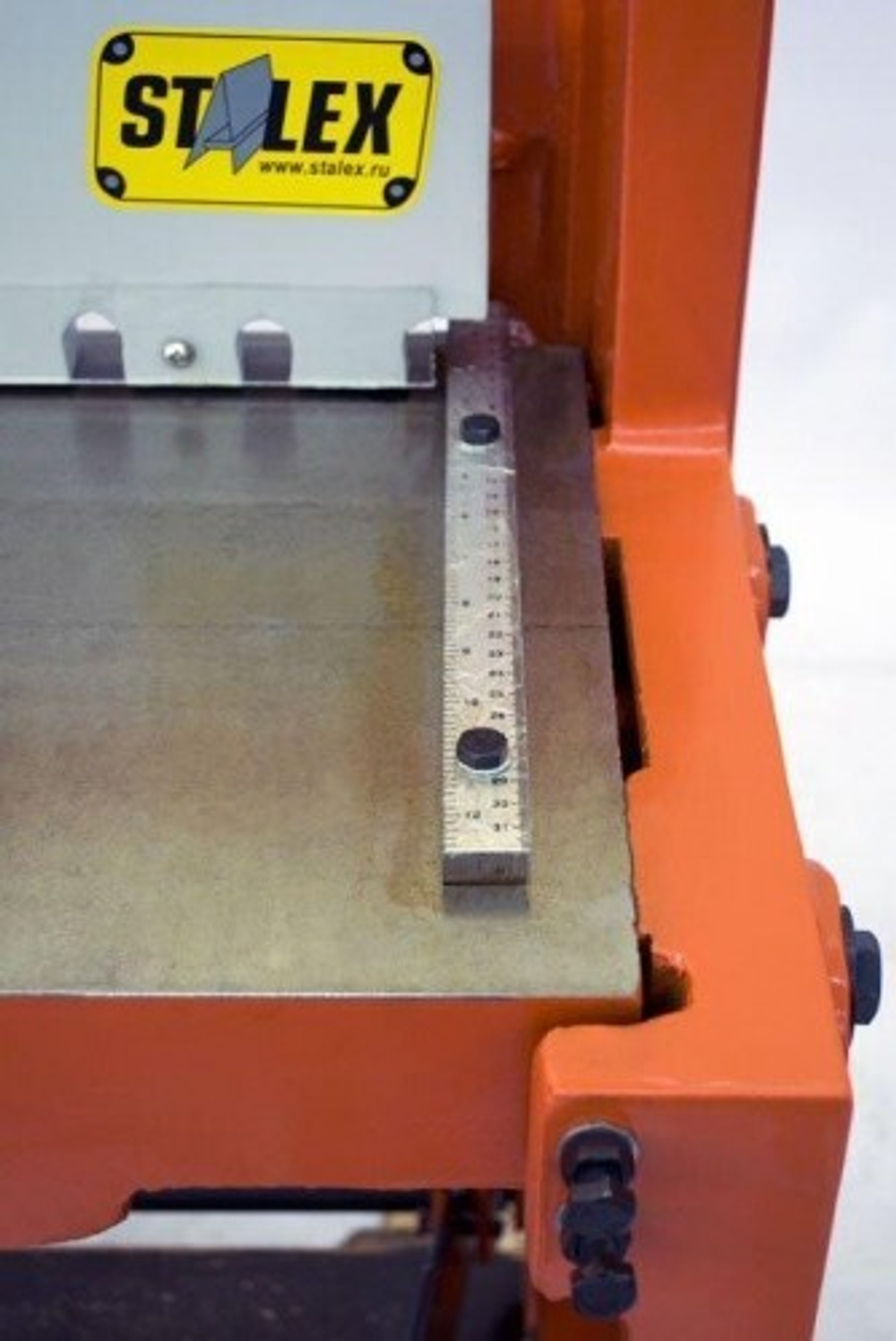 Гильотина ножная STALEX Q01-1,5х1320 372002
