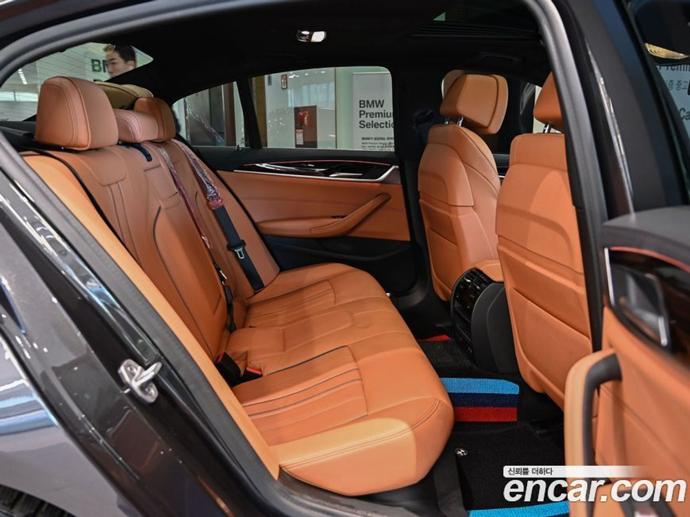 BMW 5 Series (G30) 520i M Sports (12.2020)