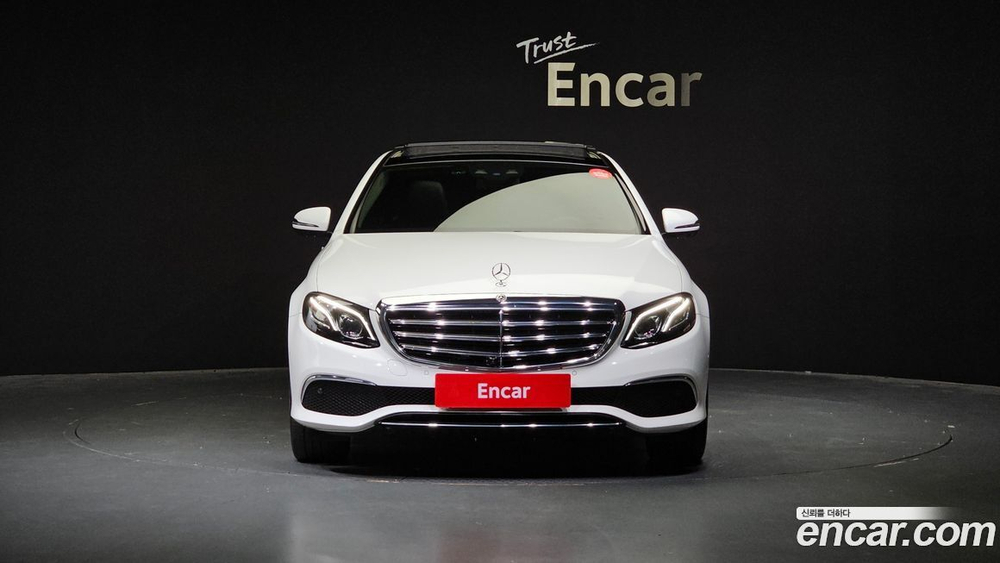 Mercedes-Benz E-Class W213 E300e Exclusive (11.2019)