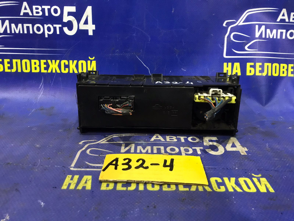 Блок управления климат-контролем NISSAN MAXIMA 1996