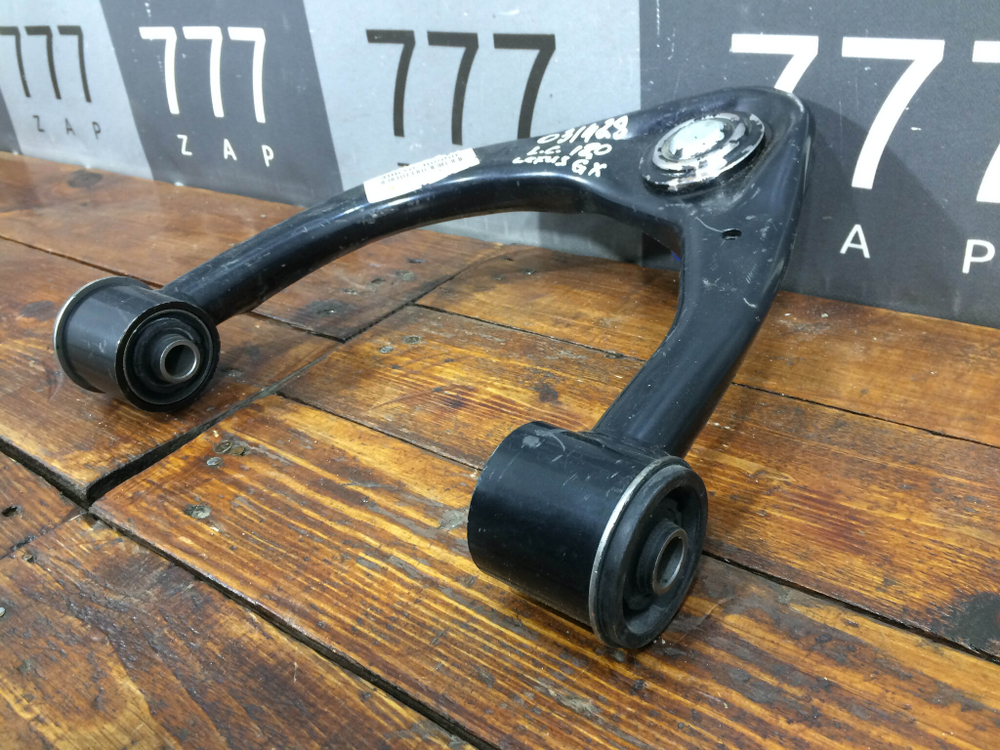 Рычаг передний правый Land Cruiser Prado 120 Новый Оригинал 4861060050