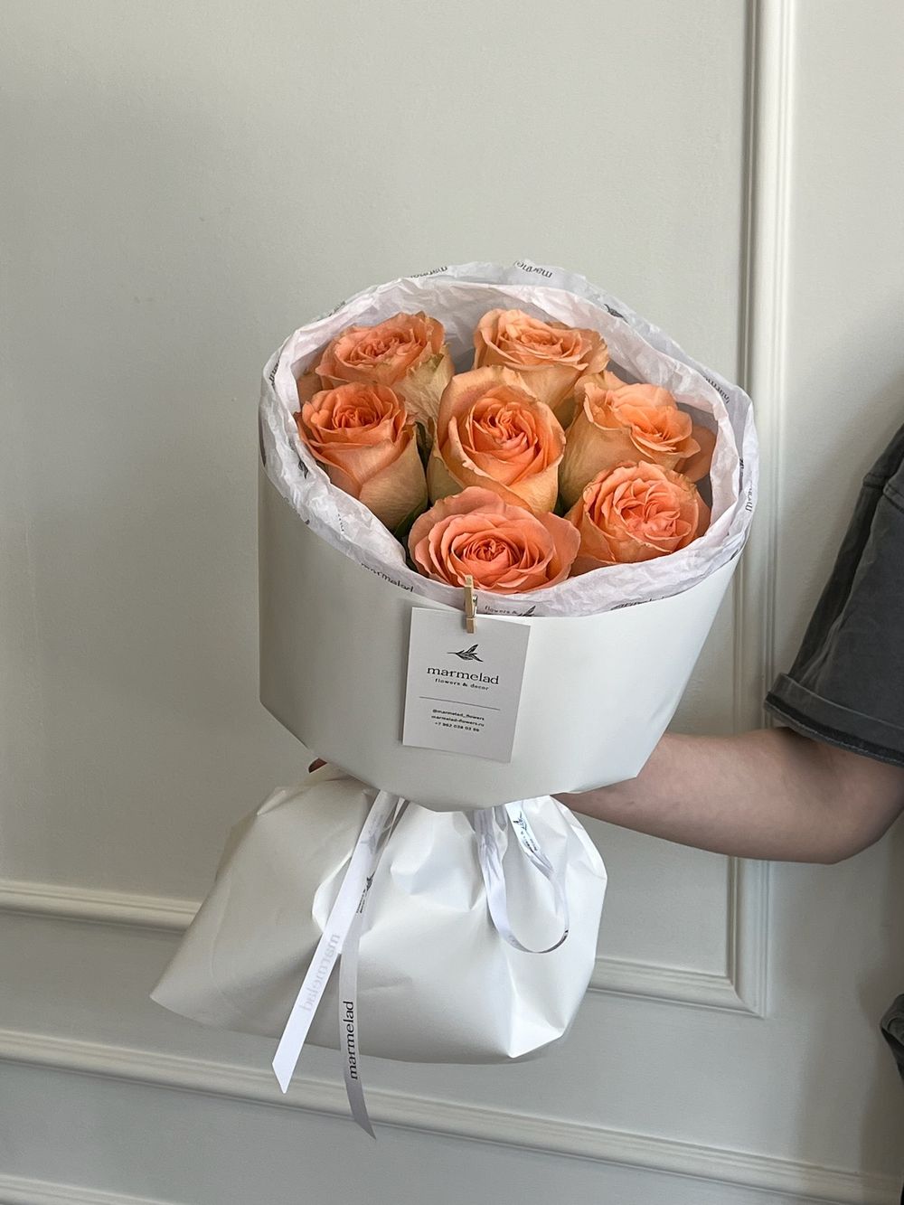 Моно букет из одноголовых роз