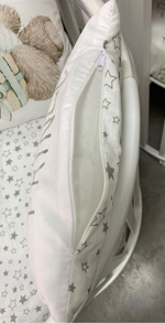 Комплект в кроватку 18 предметов "Мишка с коробкой и короной", сатин