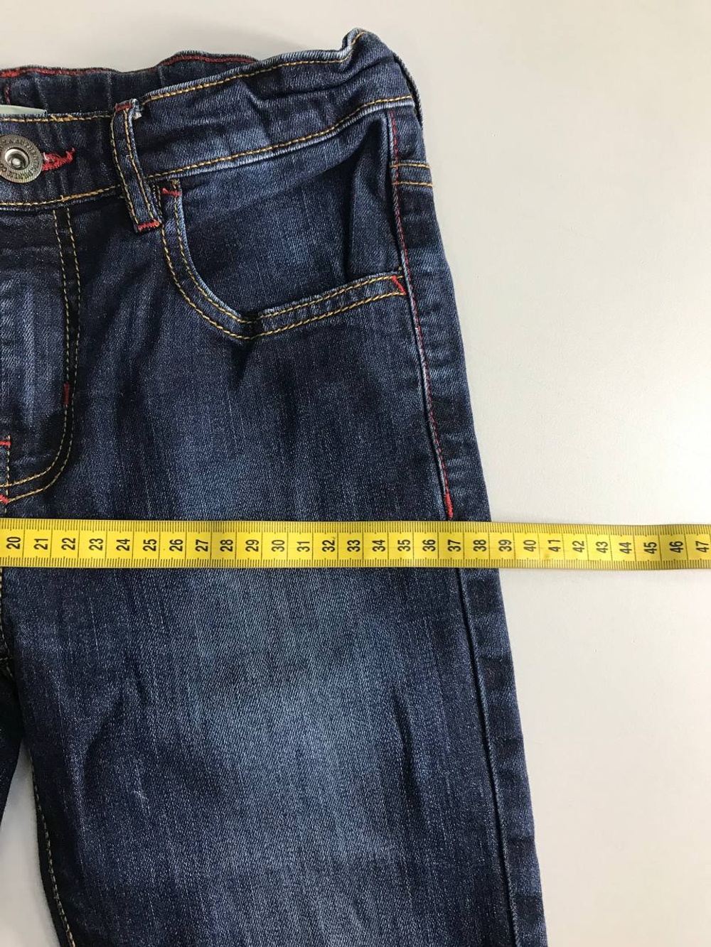 Джинсы Zara модные, визуально на 9/10 лет