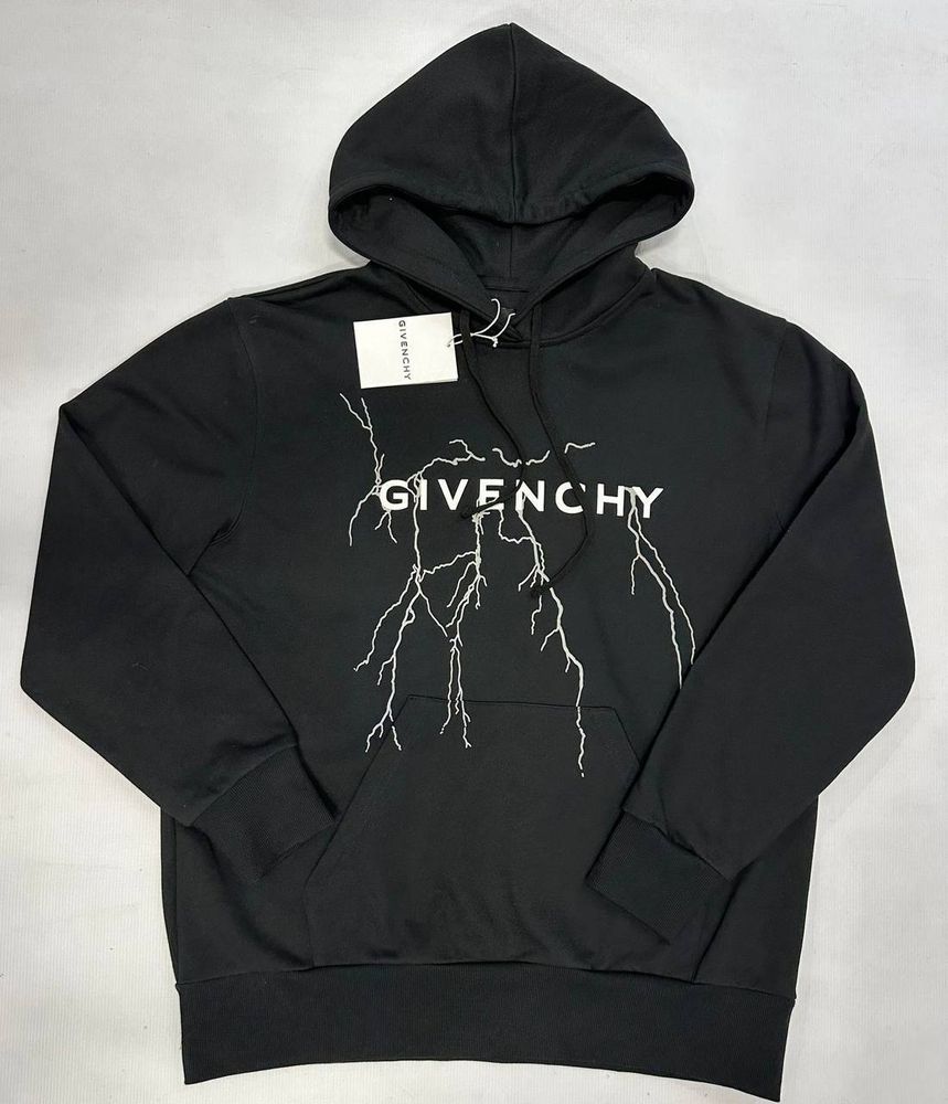 Футболка Givenchy