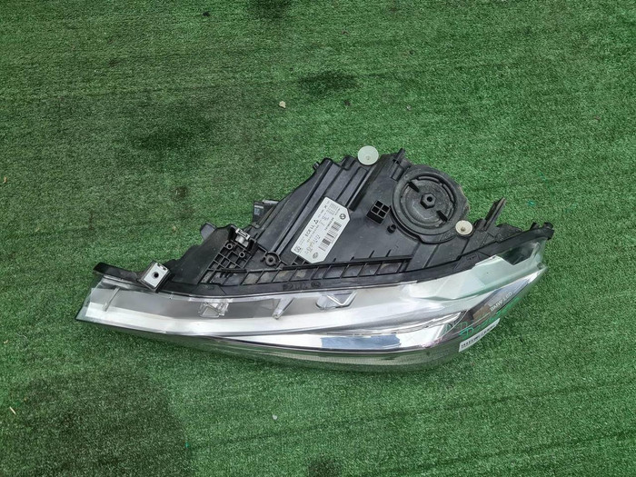 Фара левая BMW 3er F30 (2015-2020) LED