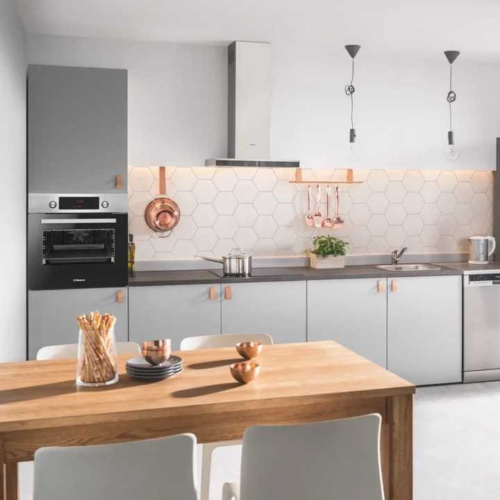 Духовой шкаф Hansa BOEI68401