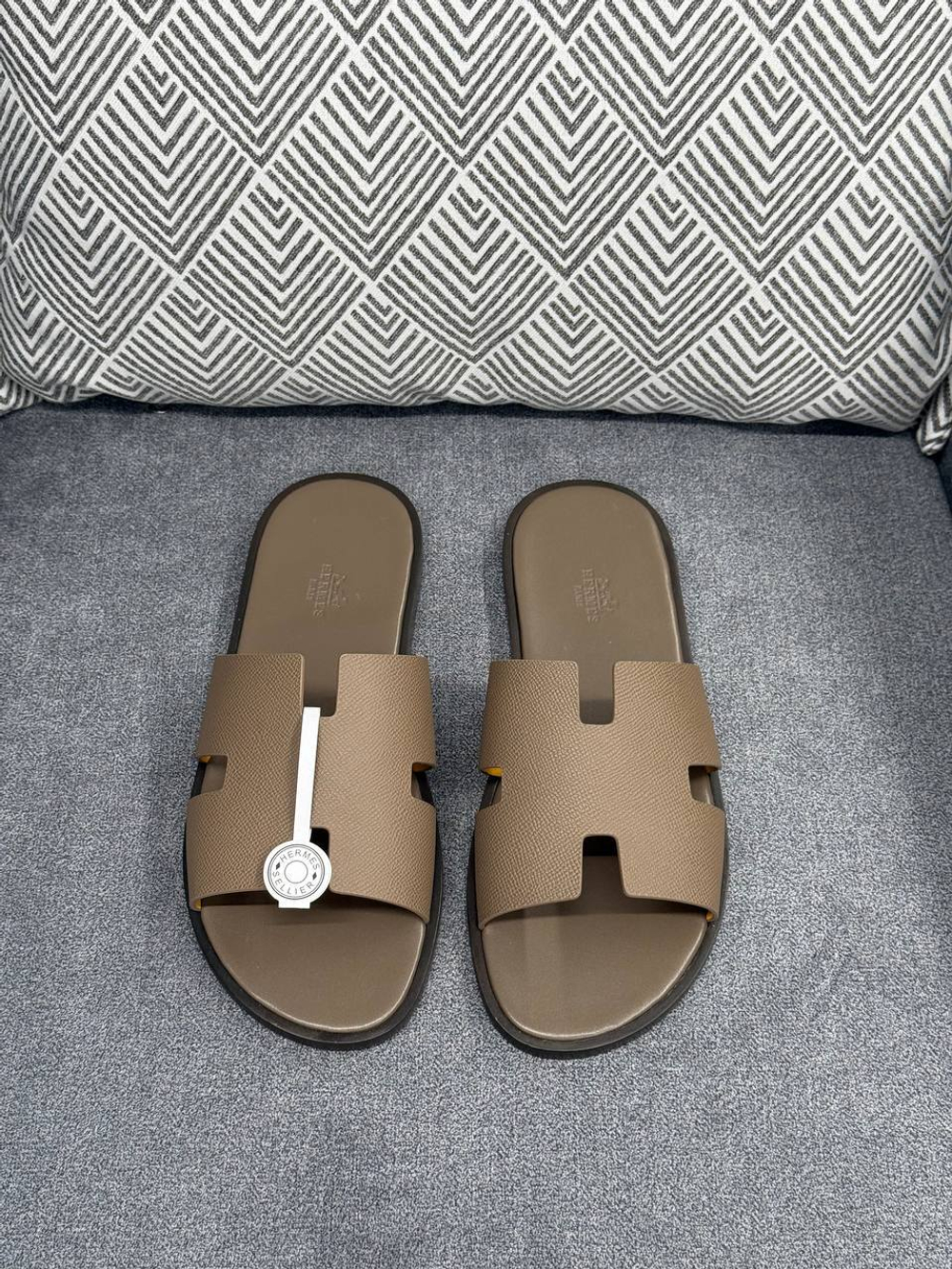 Шлёпанцы Hermes
