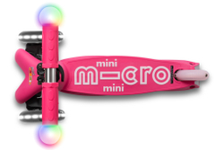 Самокат Mini Micro Deluxe Magic розовый LED