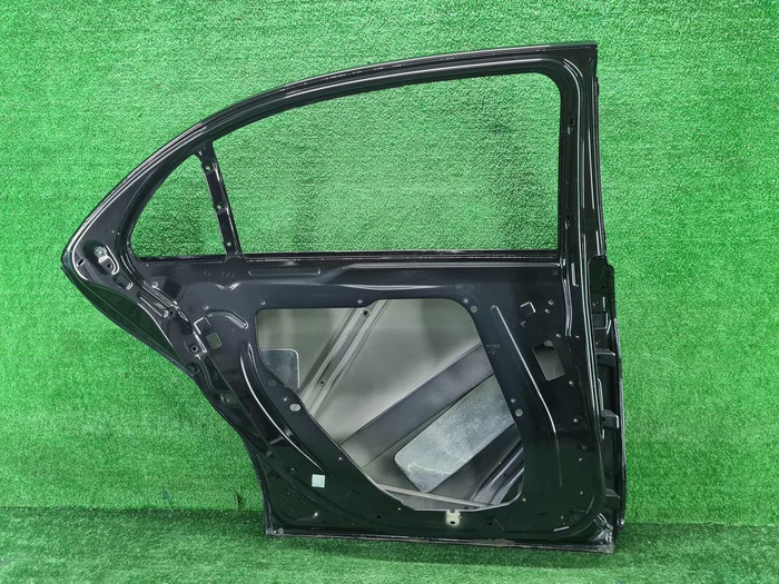 Дверь задняя левая Mercedes S w222 (2013-2020)